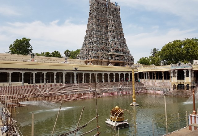 Pottramaraikulam, the Golden Lotus tank inside Meenakshi Temple, Madurai